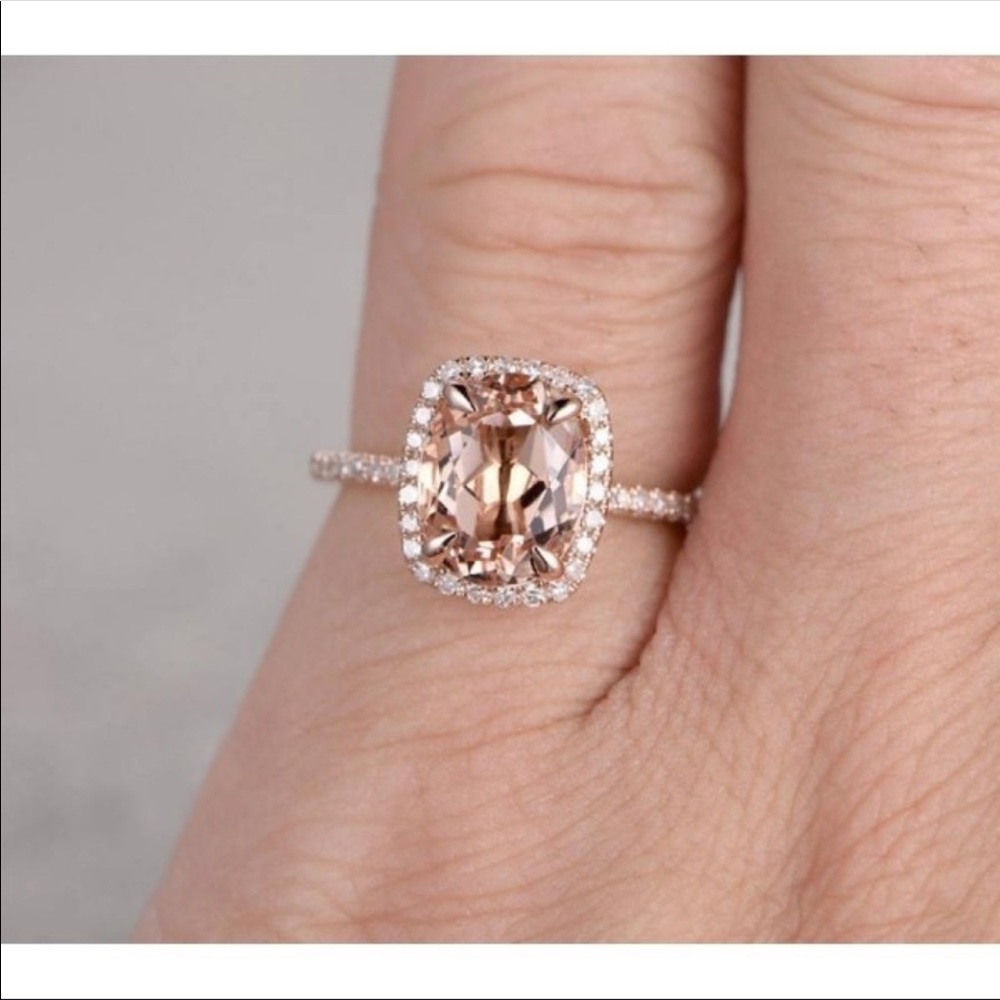 Rose Gold Ring - Picture 3 of 3